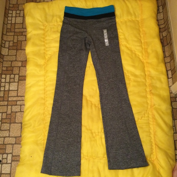 Forever 21 Pants - ⭐️ Forever 21 Athletic Pants size women’s small